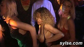 play أفلام Xnxx مع نساء يعشقن مجموعة الجنس xnxx