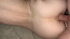 play Adolescente morena de grandes tetas obtiene su culo apretado follado en porno pov exclusivo