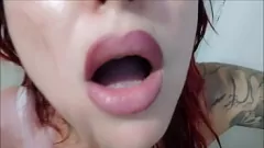 play Vivez le plaisir ultime avec cette MILF alors qu'elle atteint des orgasmes anaux intenses qui font vibrer tout son corps d'extase. Regardez-la et admirez-la alors qu'elle apprécie chaque instant de cette incroyable rencontre sexuelle.